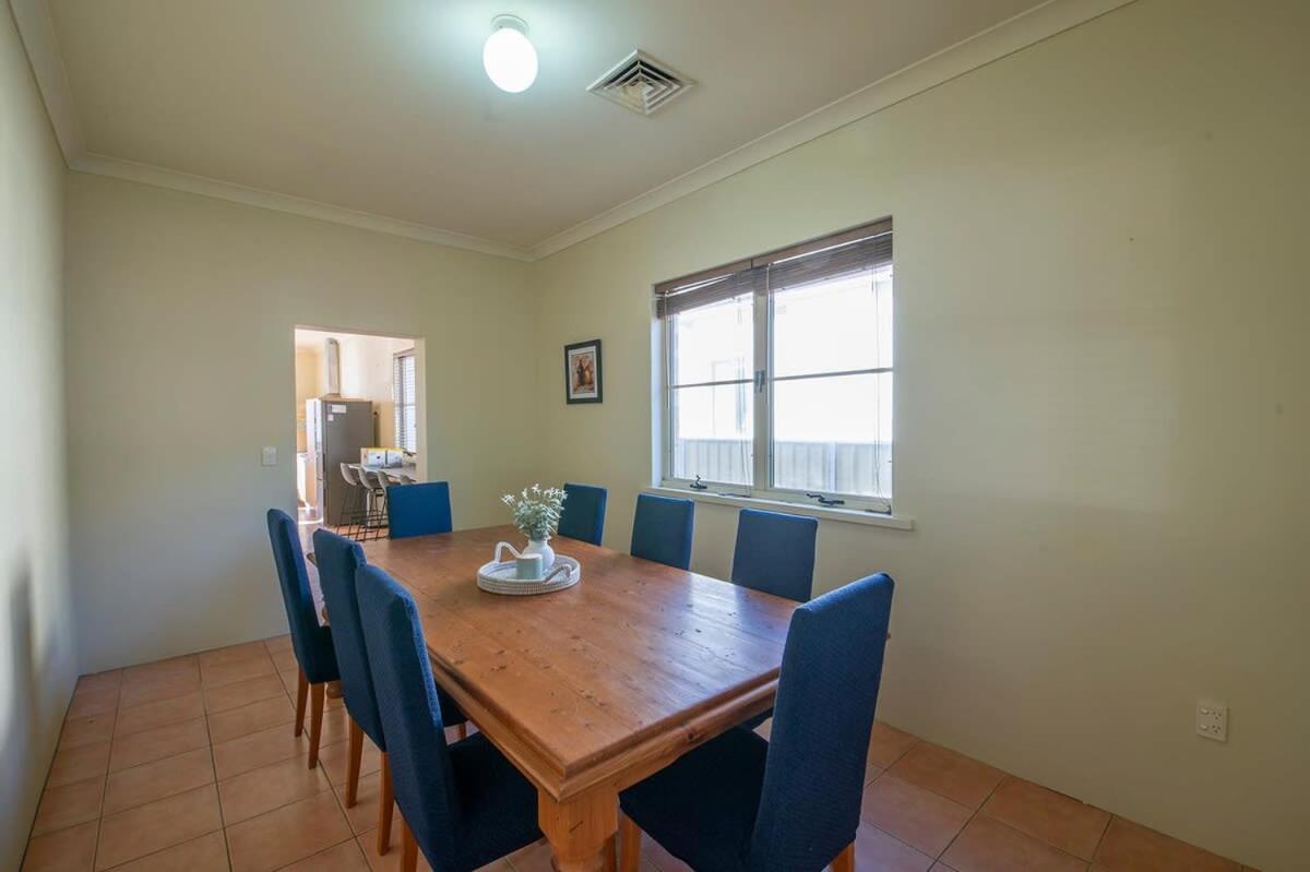 Tranquil Taylor - Two-Storey Cbd Family Home, Bbq Dubbo Exterior foto
