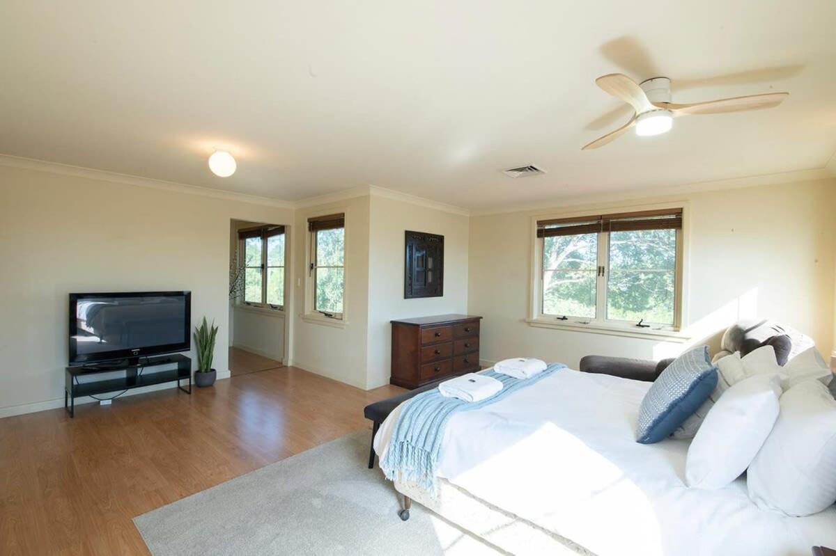 Tranquil Taylor - Two-Storey Cbd Family Home, Bbq Dubbo Exterior foto